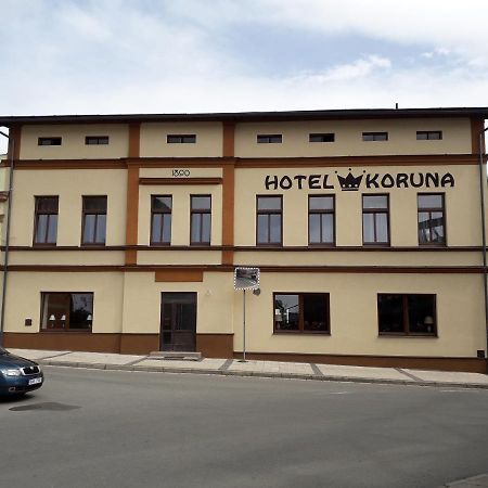 Hotel Koruna Penzion แตปลิตเซอ นัด มาตูอี ภายนอก รูปภาพ